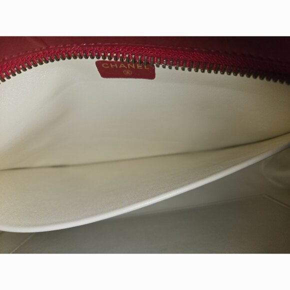 Authentic Chanel Bicolore Matlasse Clutch - Picture 8 of 14